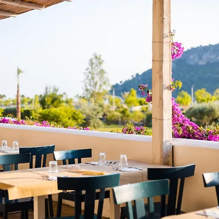 Resort Borgo Di Fiuzzi & 4*