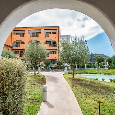 Th - Borgo Di Fiuzzi & プラーイア・ア・マーレ