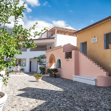 Resort Borgo Di Fiuzzi &