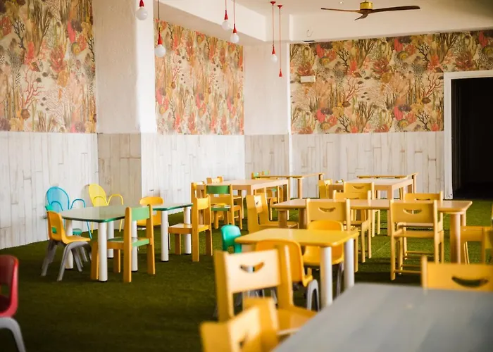 Th - Borgo Di Fiuzzi & Курортный комплекс 4*