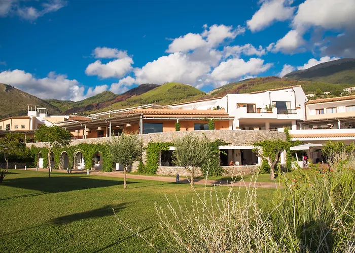 Th - Borgo Di Fiuzzi & Resort 4*