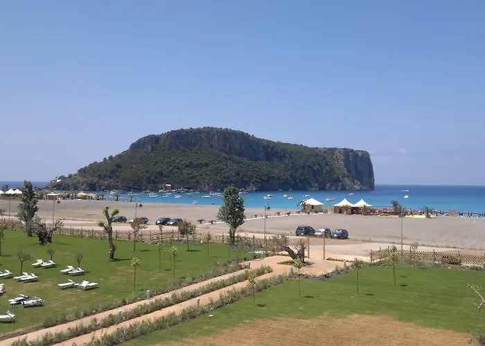 Resort Th - Borgo Di Fiuzzi & Praia a Mare