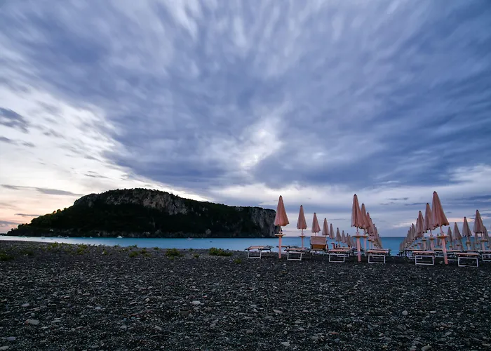 Th - Borgo Di Fiuzzi & プラーイア・ア・マーレ